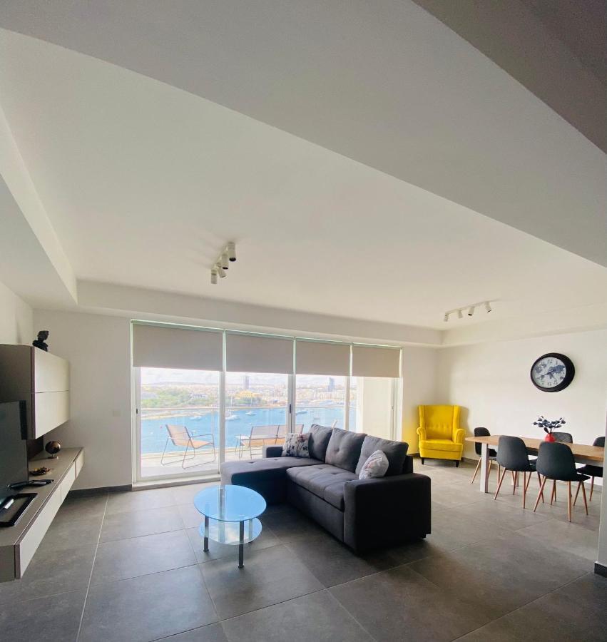 Sliema Seaview Apartment- Valletta Views - Apt 8, 49 Tigne Point Mansions Zewnętrze zdjęcie